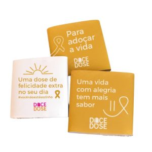 Mini tablete de chocolate como brinde corporativo personalizado para campanhas de Setembro Amarelo.